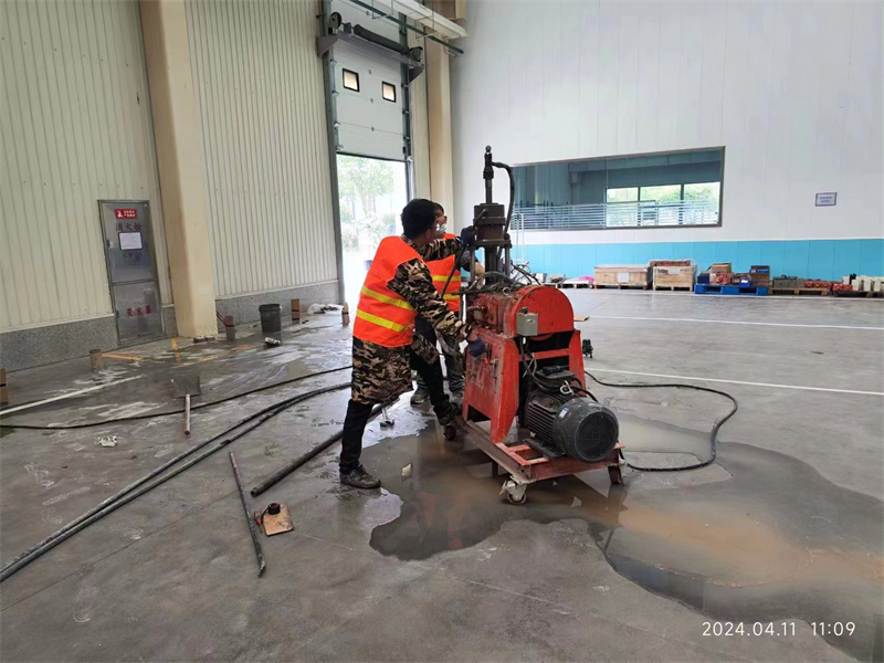 阳明厂房地面下沉塌陷注浆加固施工